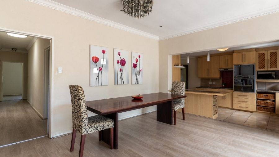 4 Bedroom Property for Sale in De Zoete Inval Western Cape